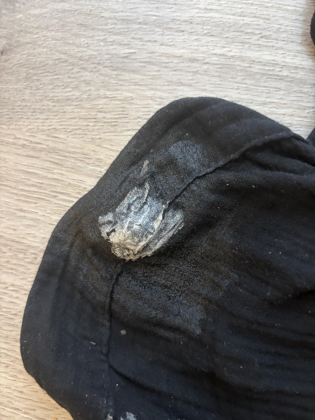 Kaugummi aus Jeans raus!
